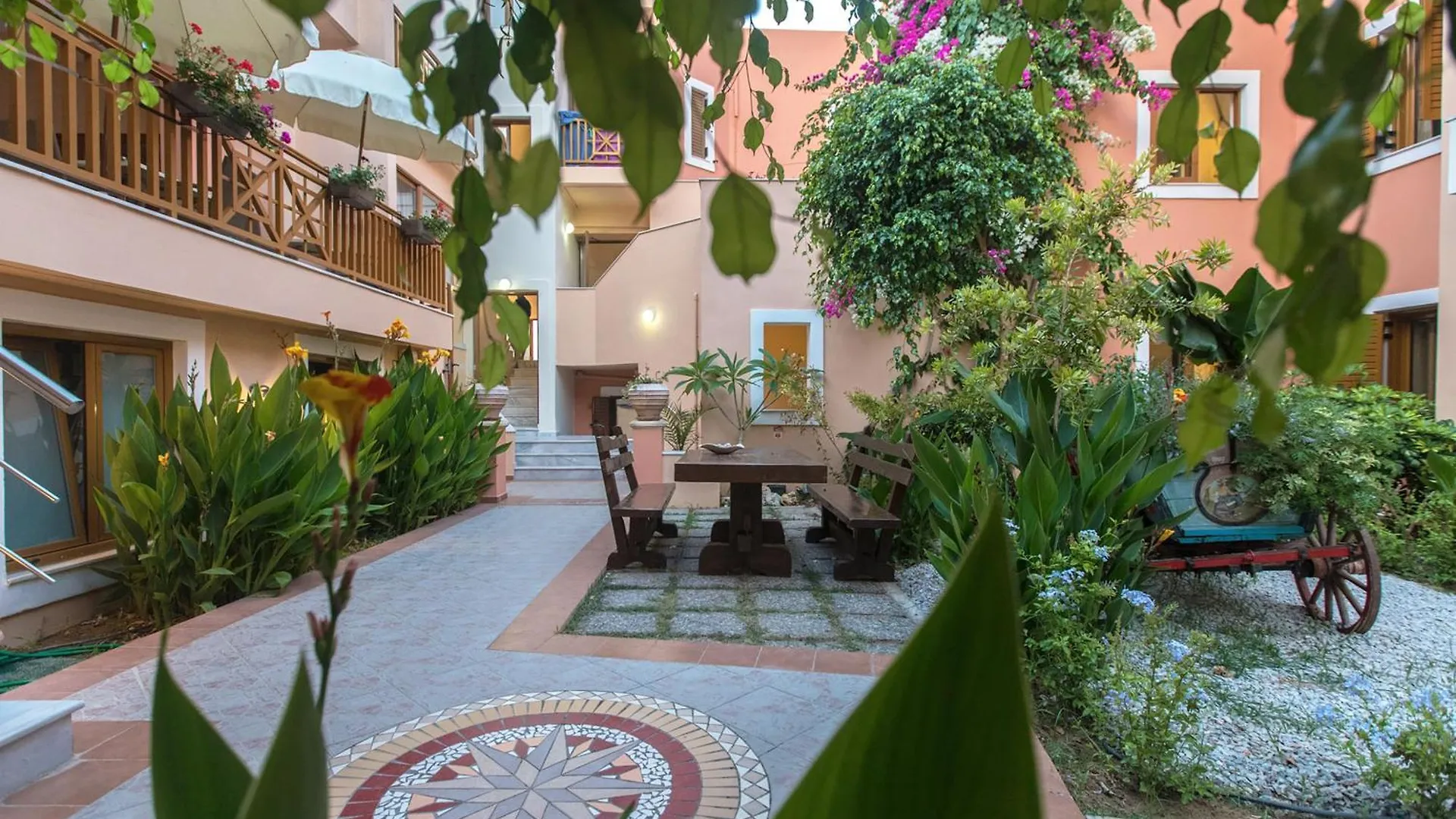 Aristea Hotel Rethymno  2*, Rethymno (Crete) Greece