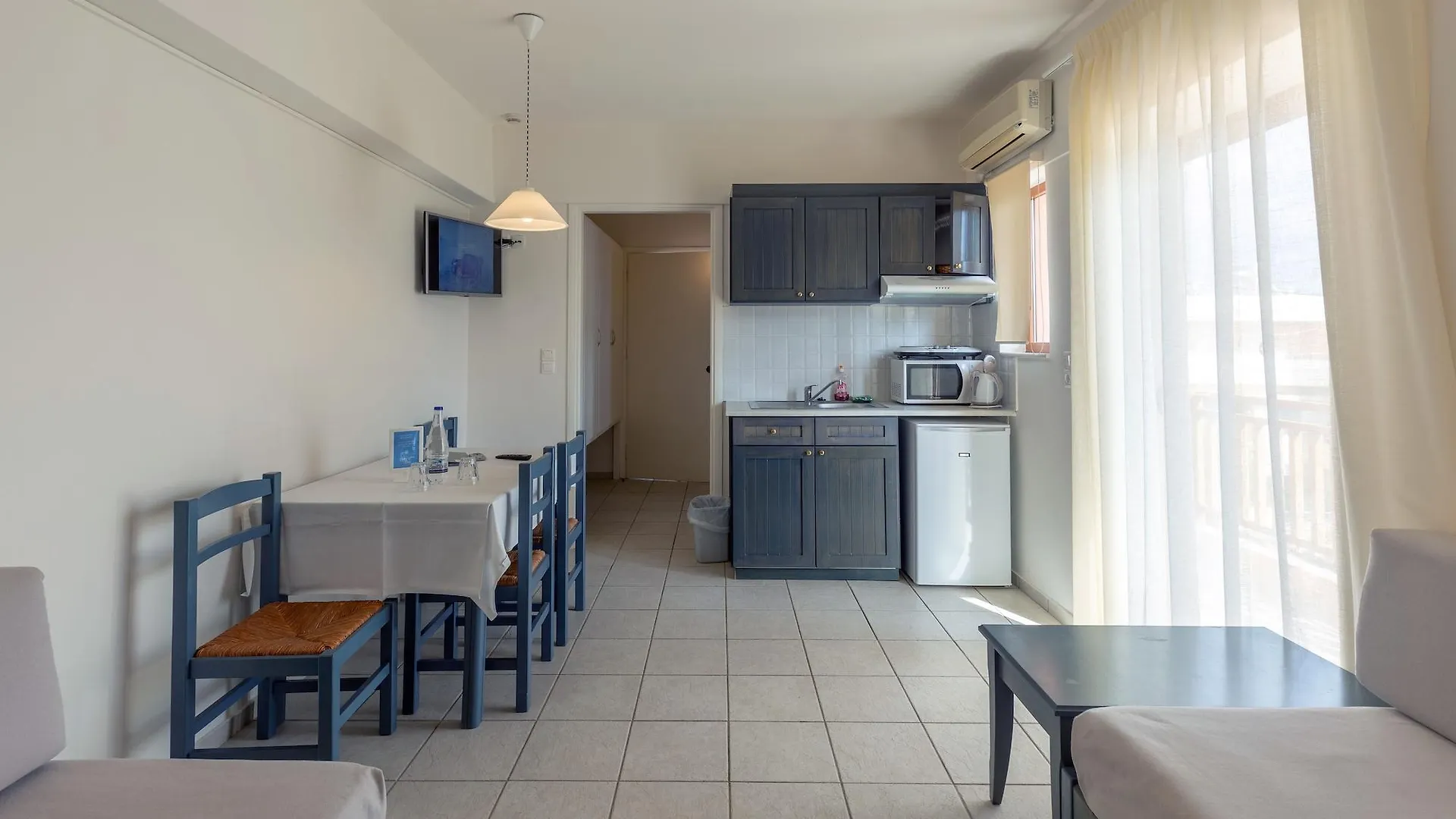 Aristea Hotel Rethymno  2*, Rethymno (Crete)